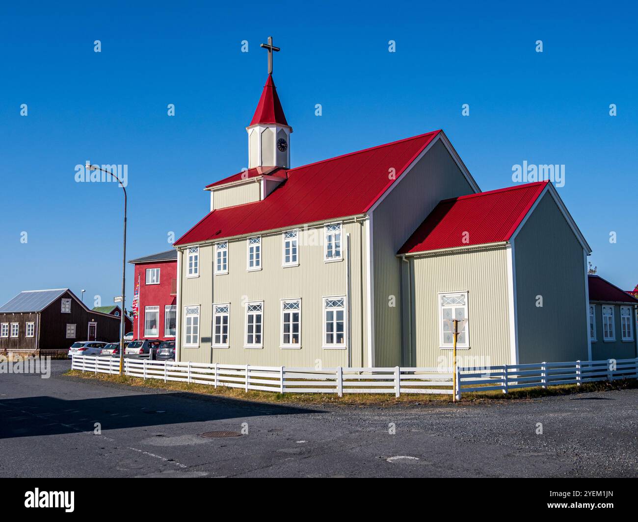 Villaggio Eyrarbakki, chiesa storica, costa meridionale, Islanda Foto Stock