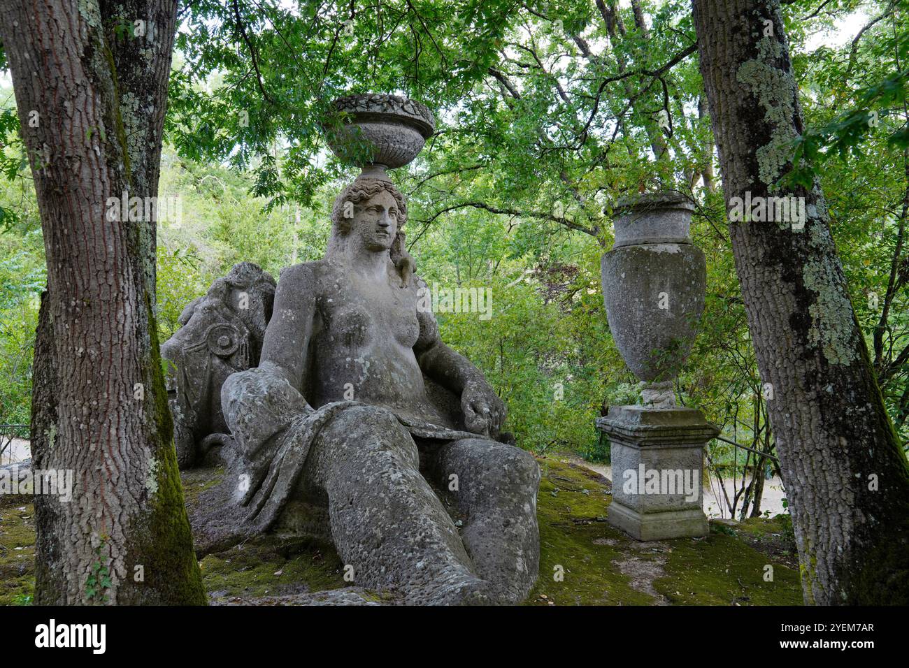 Sacro Bosco, Foresta Sacra, Parco dei mostri, Parco dei mostri, grottesco, sculture monumentali, architettura antica, città di Bomarzo Foto Stock