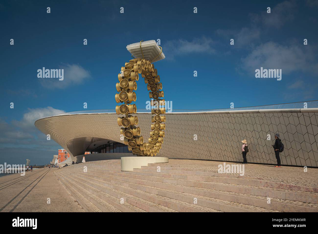 MAAT – Museum of Art, Architecture and Technology è la nuova proposta culturale per la città di Lisbona, EDP Foundation Art Collection. Portogallo, Europa. Foto Stock MAAT – Museum of Art, Architecture and Technology è la nuova proposta culturale per la città di Lisbona, EDP Foundation Art Collection. Portogallo, Europa. Foto Stock