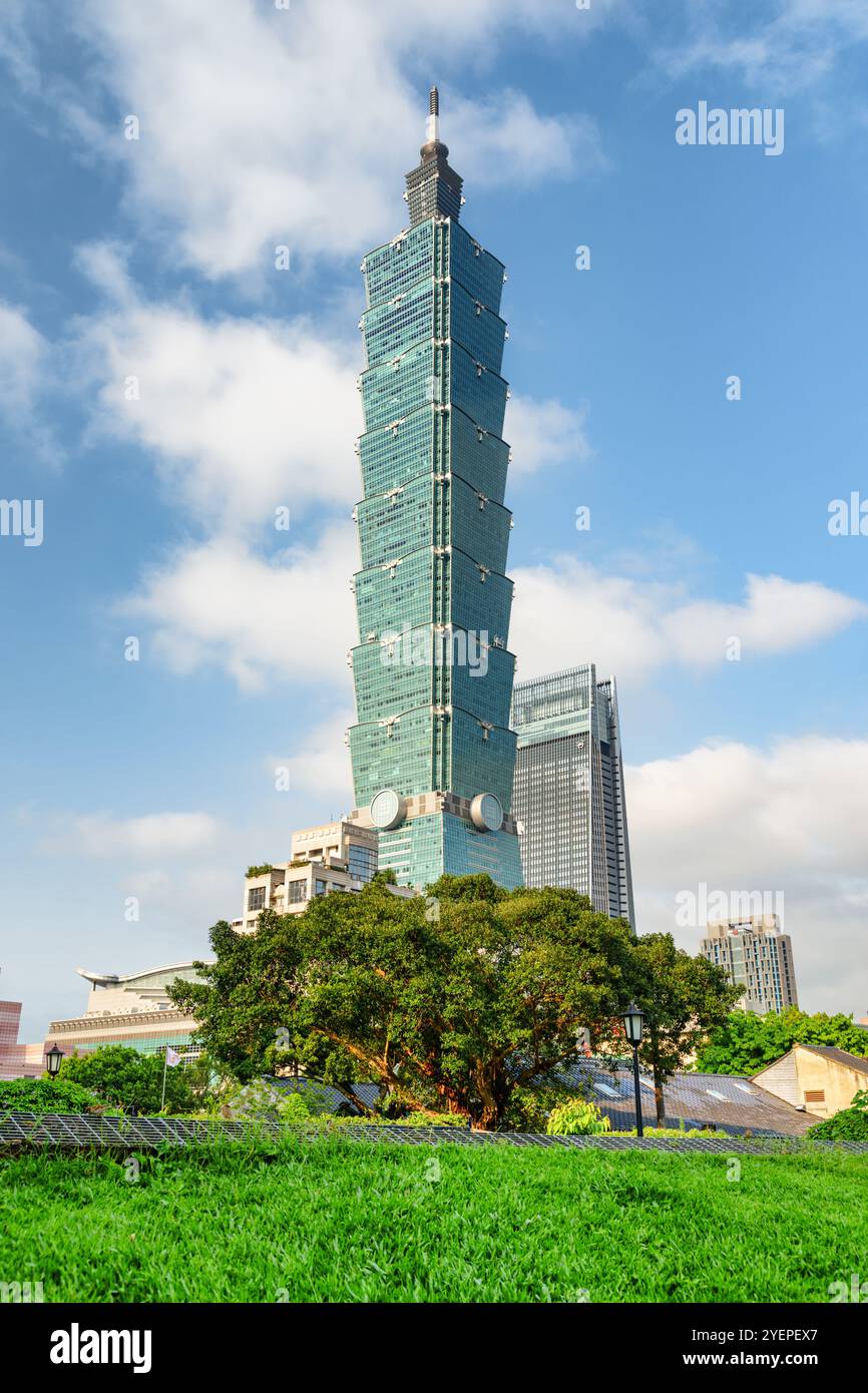 Splendida vista di Taipei 101. Simbolo di Taiwan Foto Stock