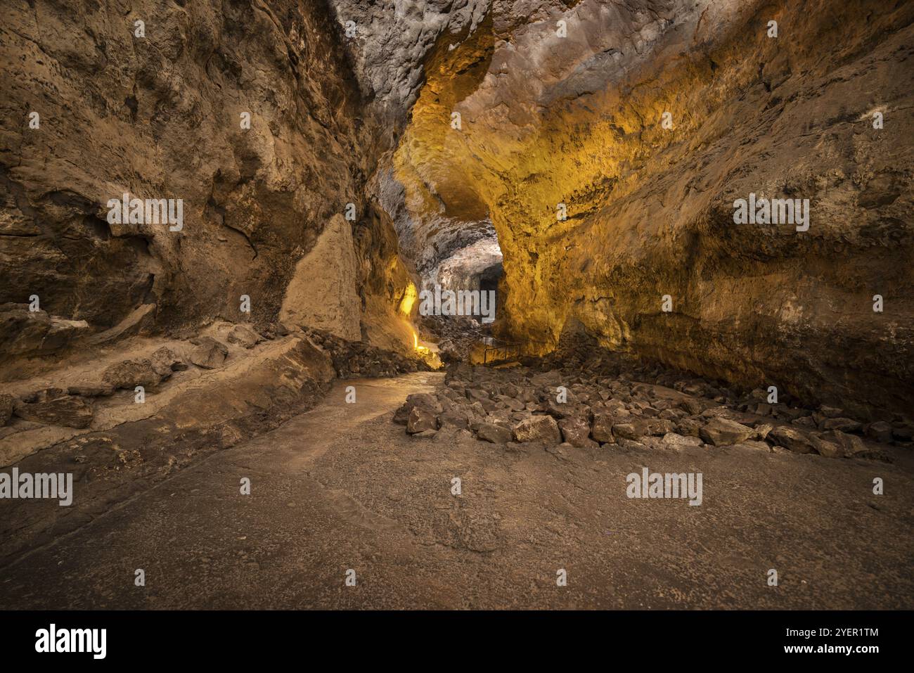 Cueva de los Verdes. Attrazione turistica a Lanzarote, incredibile caverna vulcanica di lava Foto Stock