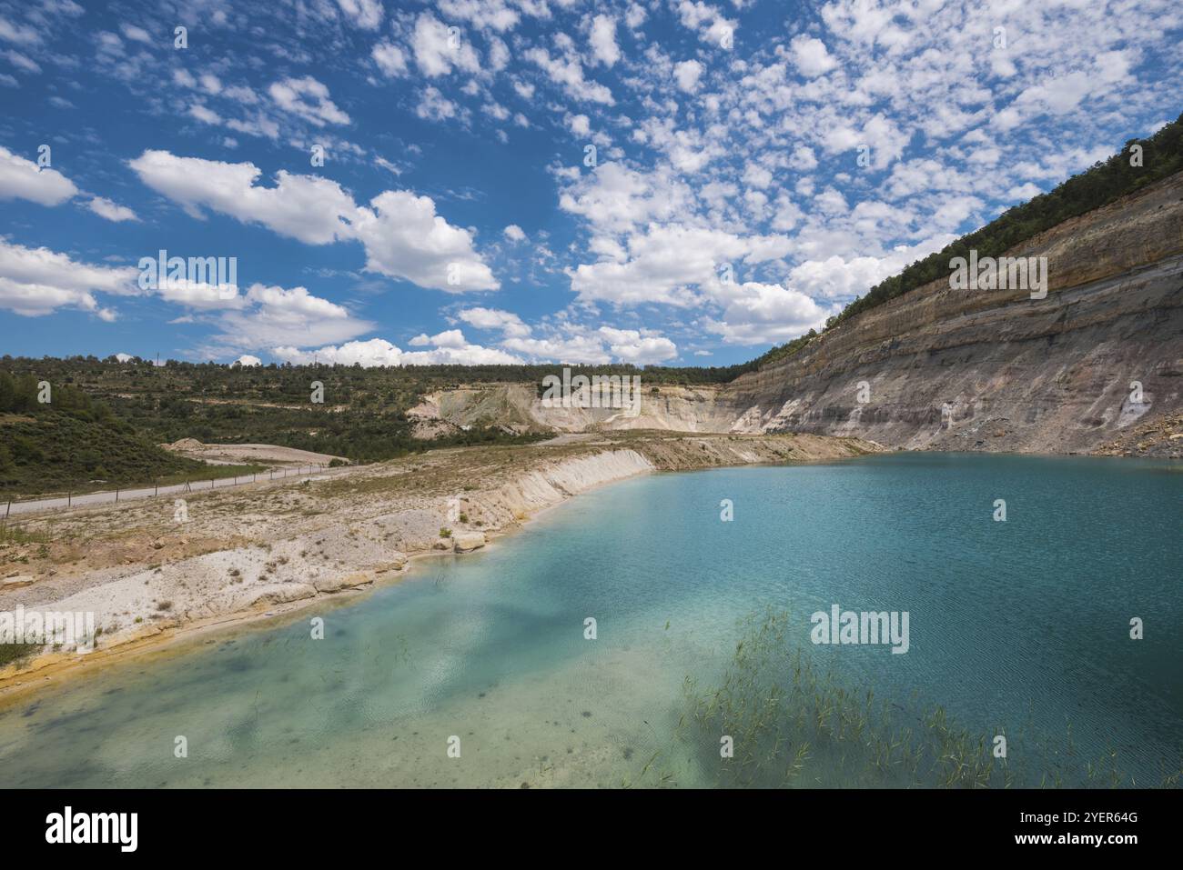 'Turqoise' lago in una miniera a cielo aperto Foto Stock