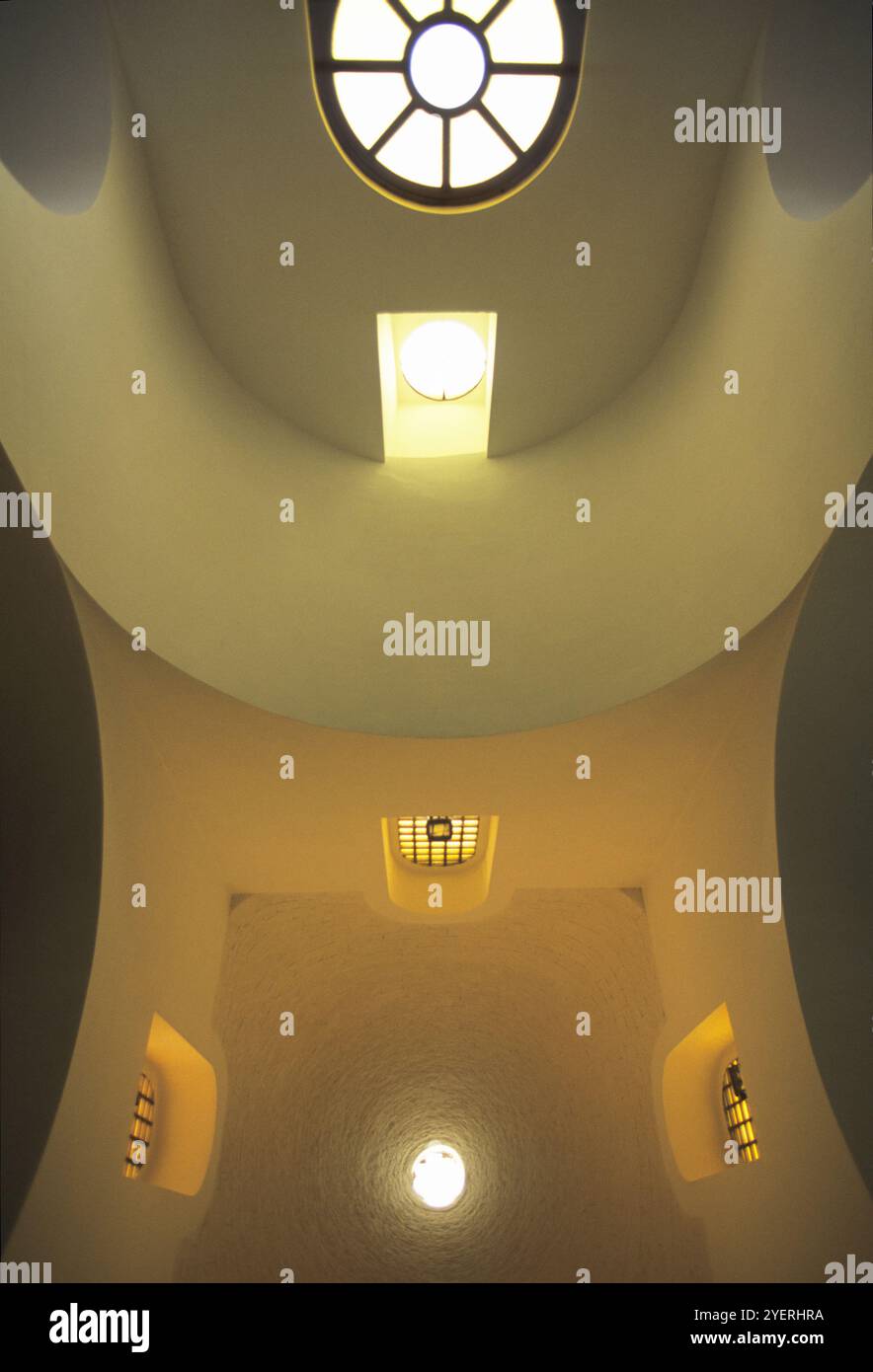Archi a soffitto Foto Stock