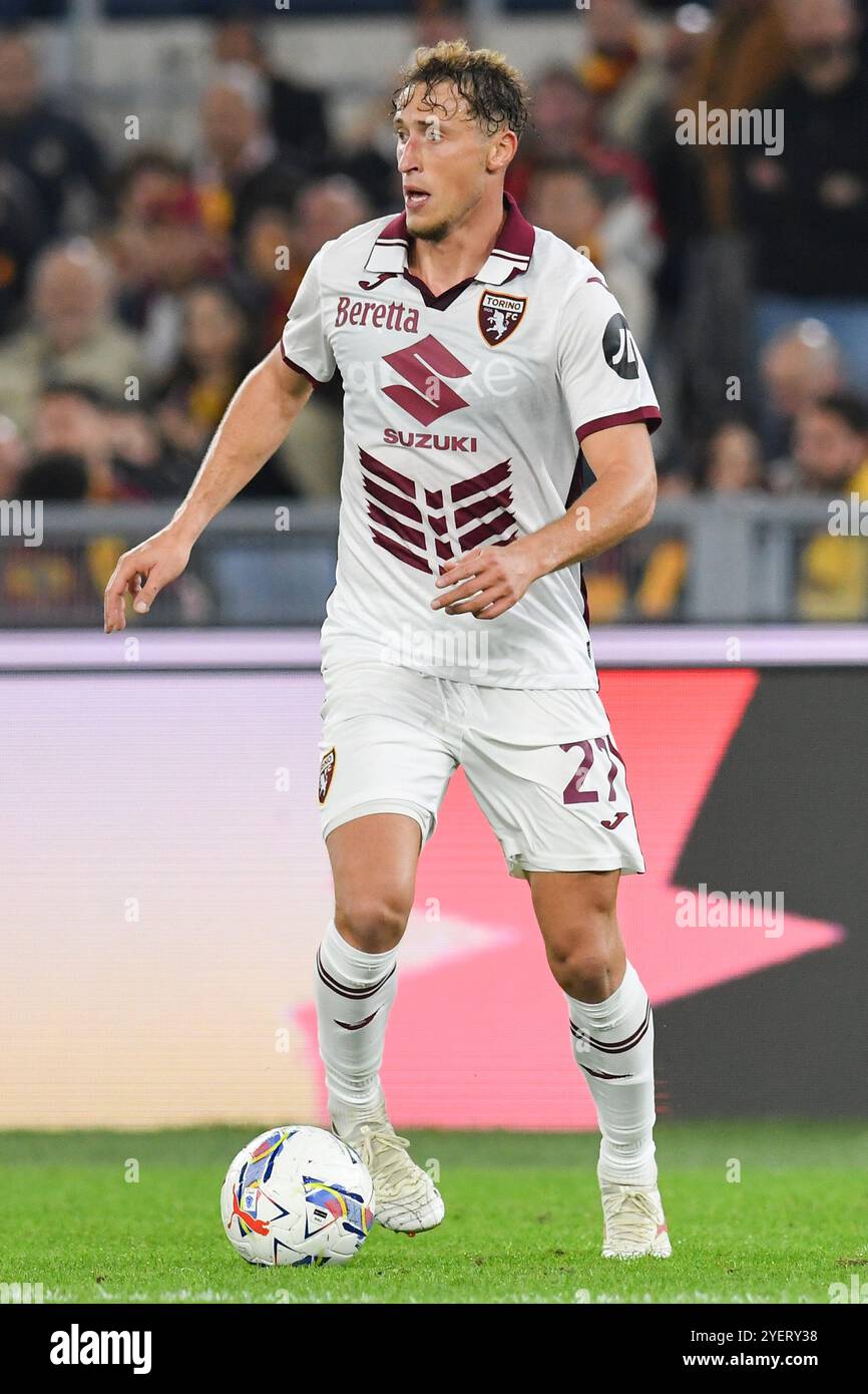 Roma, Italia. 31 ottobre 2024. Mergim Vojvoda di Torino visto in azione durante la partita di serie A tra Roma e Torino allo stadio Olimpico, Italia, il 31 ottobre. Punteggio finale Roma 1 : 0 Torino credito: SOPA Images Limited/Alamy Live News Foto Stock