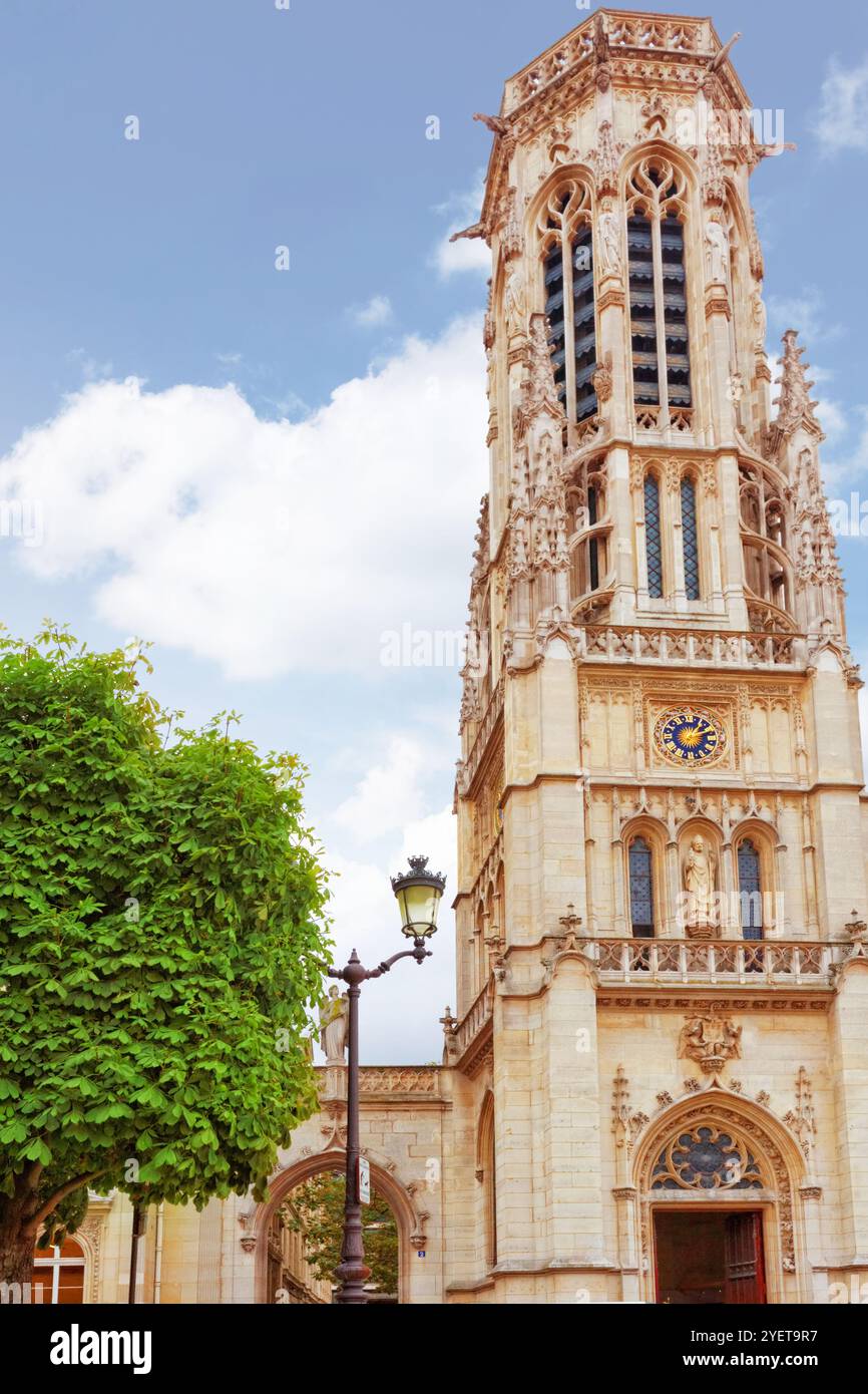 Chiesa Saint-Germain-l'Auxerrois vicino al Louvre. Parigi.Francia Foto Stock