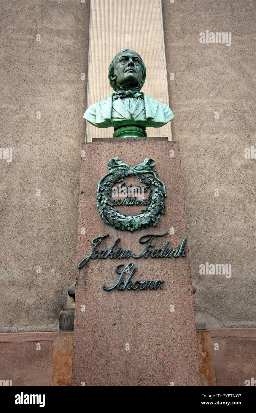 Busto dell'avvocato danese, botanico e politico Joakim Frederik Schouw (1789 - 1852) fuori dall'Università di Copenaghen, Frue Plads, Copenaghen, Danimarca Foto Stock