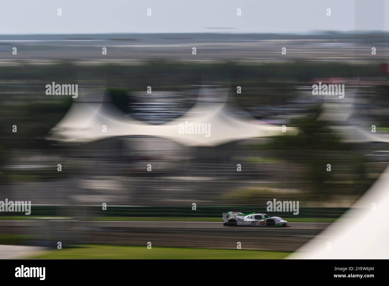 Sakhir, Bahrein. 1 novembre 2024. Proton Competition No.99 Hypercar - Porsche 963, Harry Tincknell (GBR), Neel Jani (CHE), Julien Andlauer (fra) durante la terza posizione. Ahmad al Shehab/Alamy Live News. Foto Stock