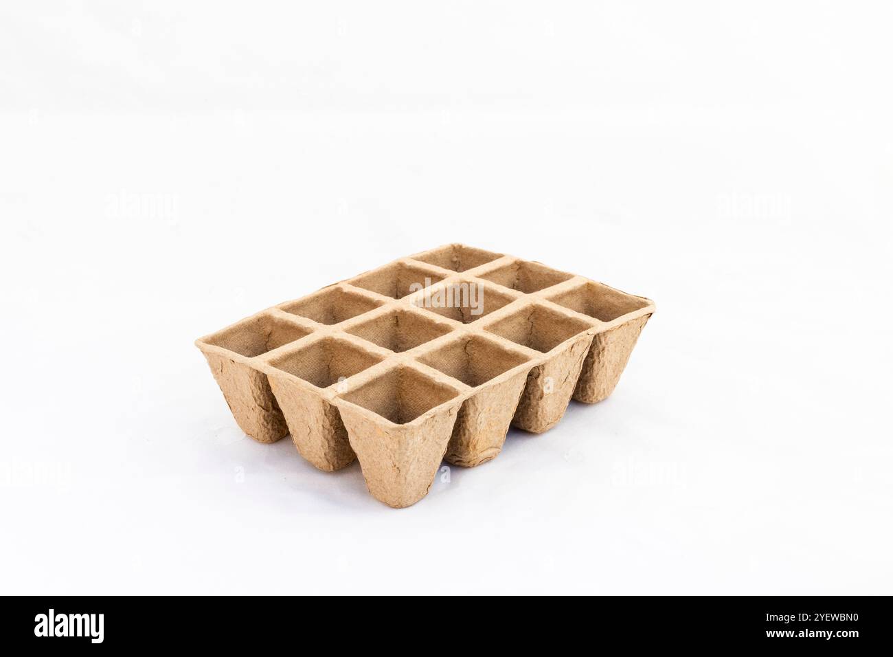 Pentole di base per semi organici in materiale biodegradabile per la coltivazione di piante Foto Stock