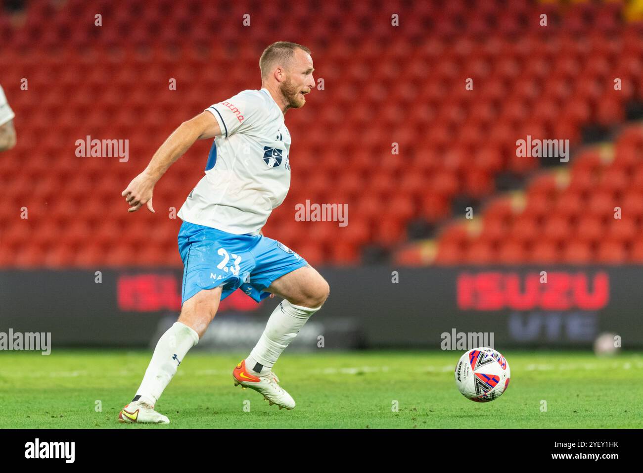 Rhyan Grant durante il terzo round dell'A-League Mens match tra Brisbane Roar e Sydney FC al Suncorp Stadium, il 1 novembre 2024, a Brisbane, Australia. Foto Stock