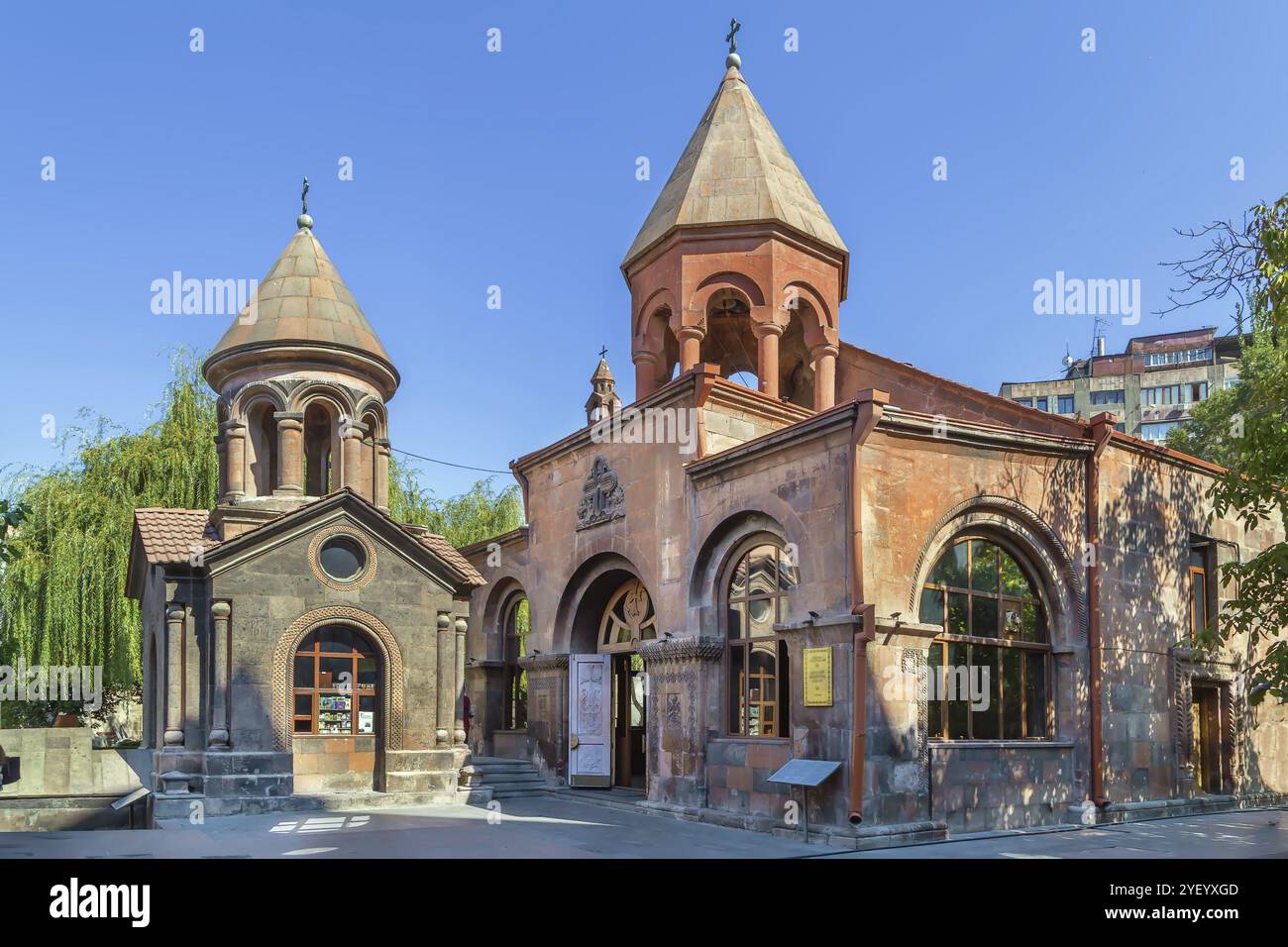 La chiesa di Zoravor Surp Astvatsatsin è la più antica chiesa sopravvissuta a Erevan, Armenia, Asia Foto Stock