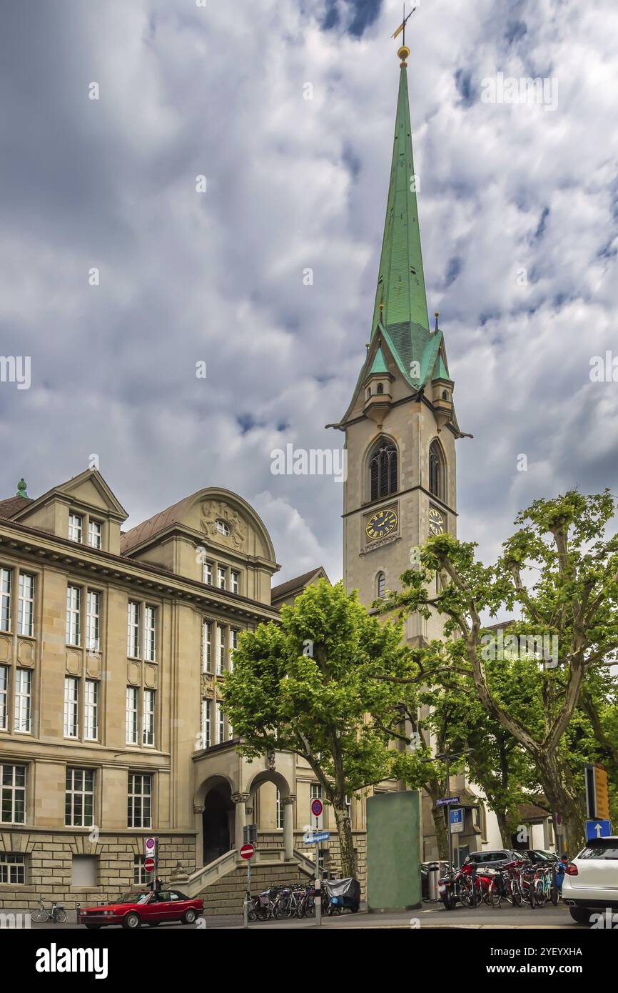 Predigerkirche è una delle quattro principali chiese della città vecchia di Zuerich, in Svizzera, in Europa Foto Stock