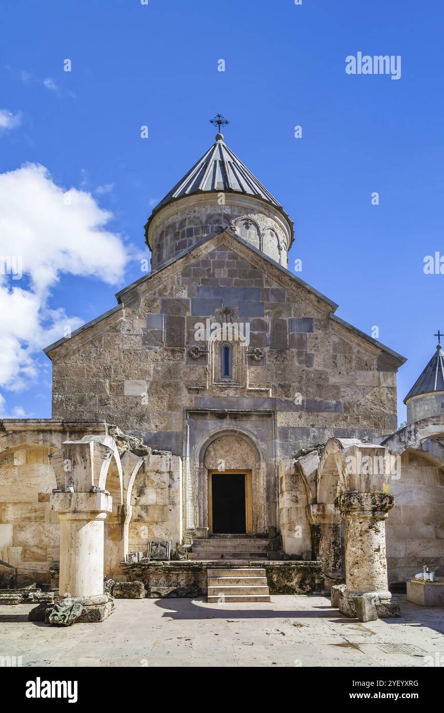 Haghartsin è un monastero del 13th secolo situato vicino alla città di Dilijan in Armenia. Chiesa di Sant'Astvatsatsin Foto Stock