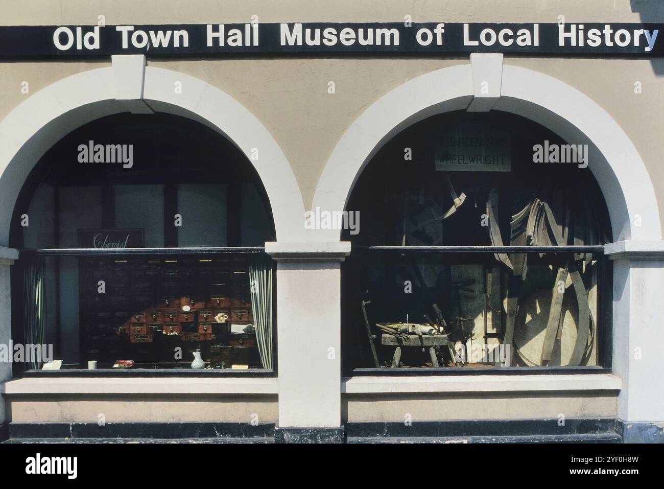 Old Town Museum of Local History, High Street, Old Town, Hastings, East Sussex, Inghilterra. Circa 1980 anni Foto Stock