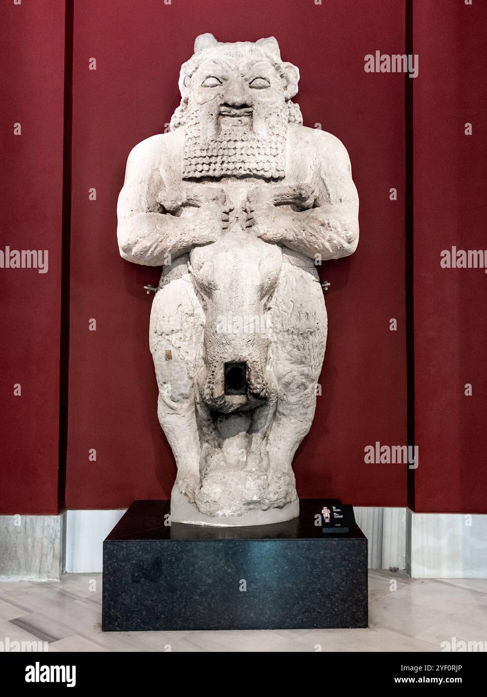 Statua di Bes al Museo Archeologico di Istanbul a Istanbul, Turchia. Foto Stock