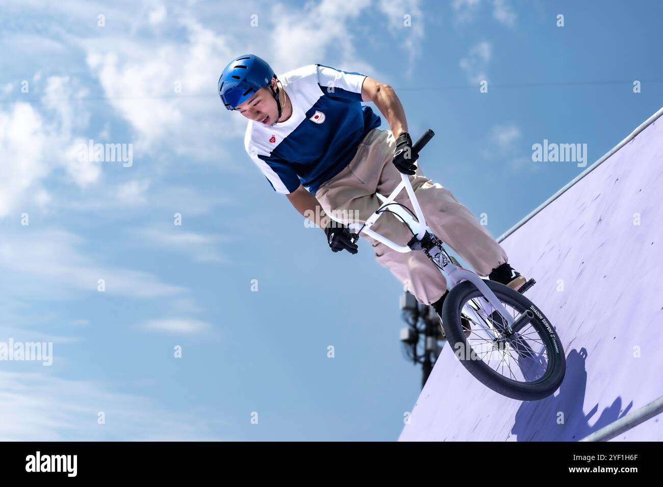 Rim Nakamura (JPN) partecipa alla finale Cycling BMX Freestyle Men's Park Foto Stock