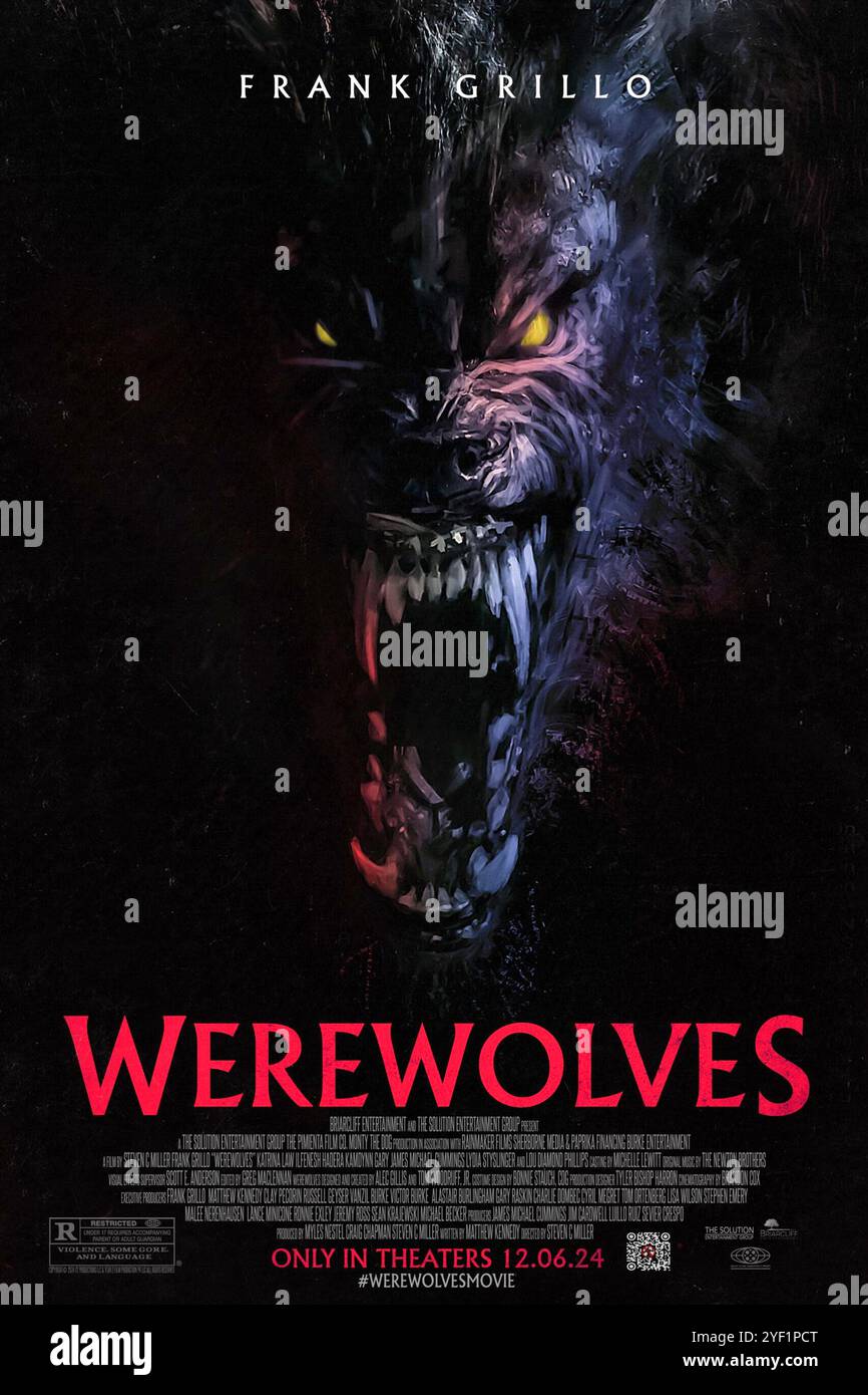 Werewolves (2024) diretto da Steven C. Miller e interpretato da Frank Grillo, Katrina Law e Lou Diamond Phillips. Una superluna innesca una trasformazione globale in lupi mannari che porta alla distruzione di massa mentre i sopravvissuti si preparano per un altro evento mortale. USA SOLO PER USO EDITORIALE DI un foglio di poster. Crediti: BFA / Briarcliff Entertainment Foto Stock