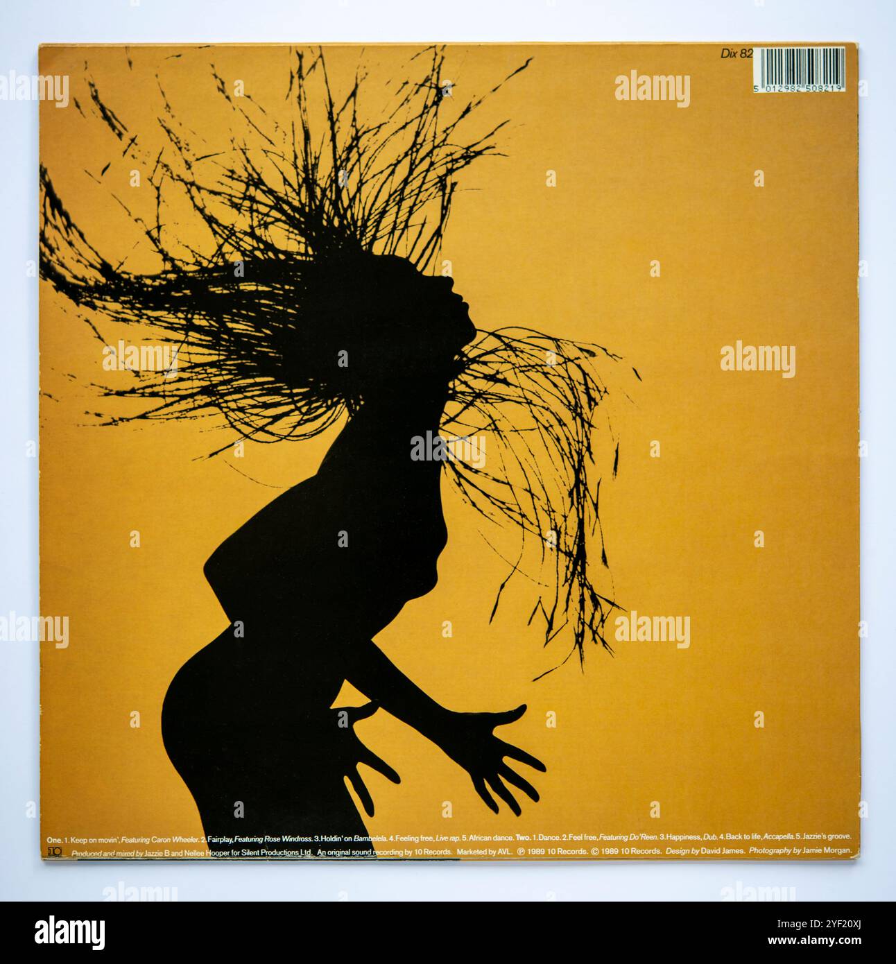 Copertina posteriore di Club Classics Vol. One, l'album di debutto del gruppo britannico Soul II Soul, pubblicato nel 1989. Foto Stock