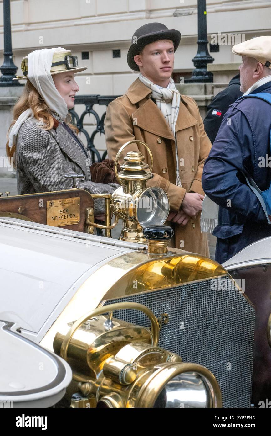 2024 St James, spettacolo automobilistico a Pall Mall Londra, Regno Unito Foto Stock