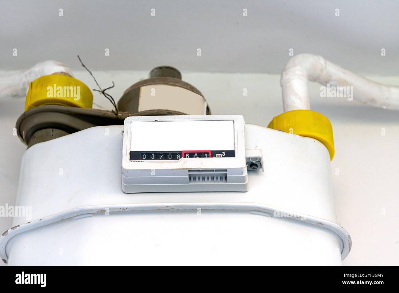 Dispositivo che misura la quantità di energia elettrica consumata da una residenza Foto Stock