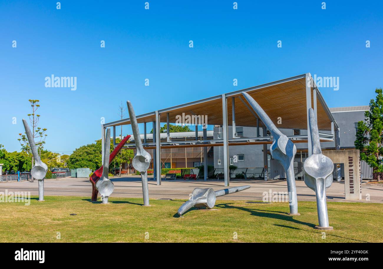 Scultura di tributo alla balena pescatore a Bluewater Quay, centro di Mackay, Queensland, Australia Foto Stock