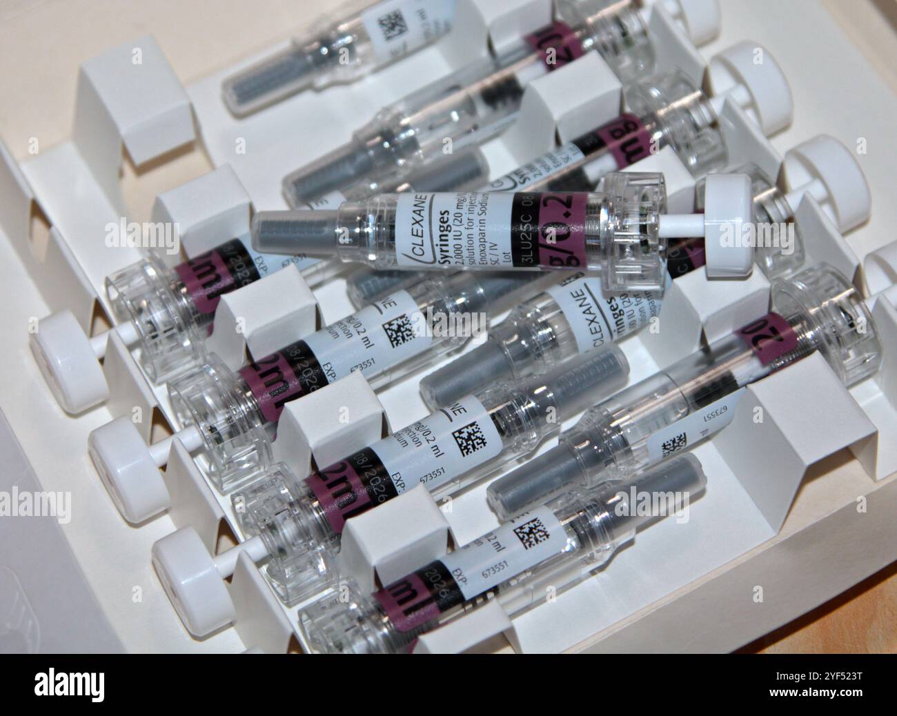 Clexane ipodermico preriempito di enoxaparin sodico con protezione di sicurezza dell'ago Eris Foto Stock