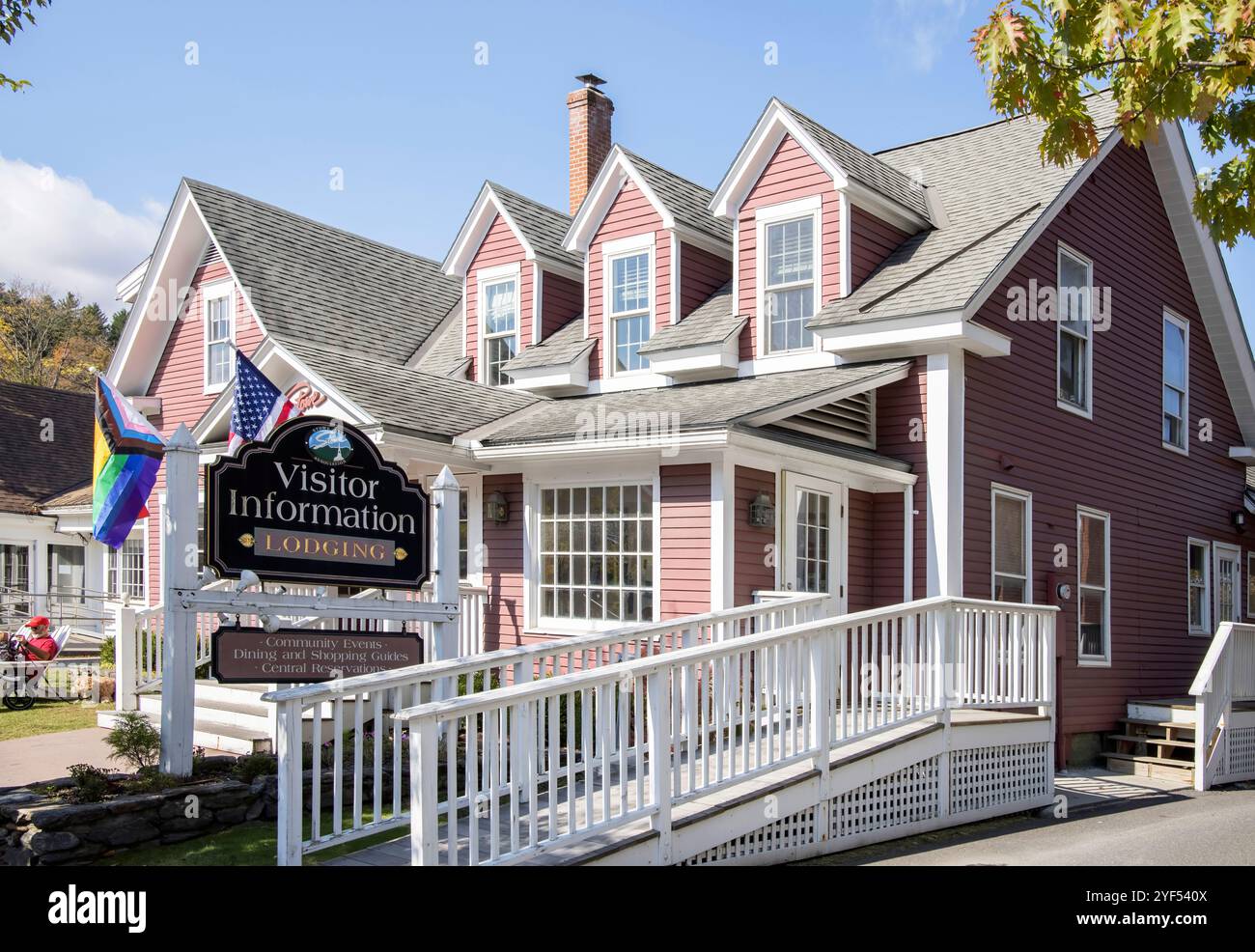 strada principale nella bella città o stowe nel vermont usa Foto Stock
