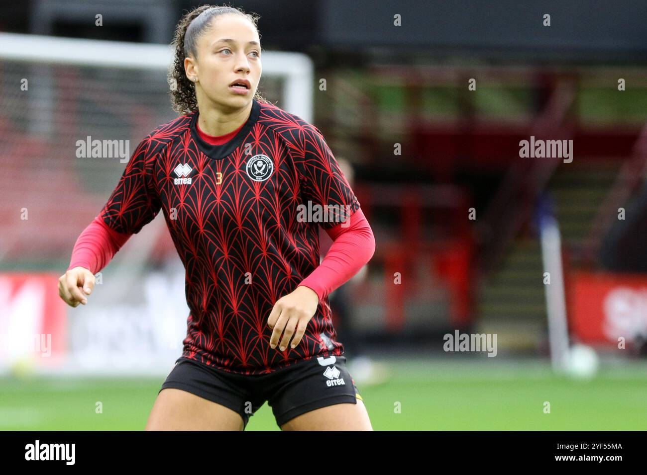 Sheffield, Regno Unito. 2 novembre 2024. Bramall Lane, Sheffield, Inghilterra, 2 novembre 2024: Abbie Lafayette (3 Sheffield United) prima del Barclays Womens Championship match tra Sheffield United e London City Lionesses a Bramall Lane a Sheffield, Inghilterra. (Sean Chandler/SPP) credito: Foto SPP Sport Press. /Alamy Live News Foto Stock