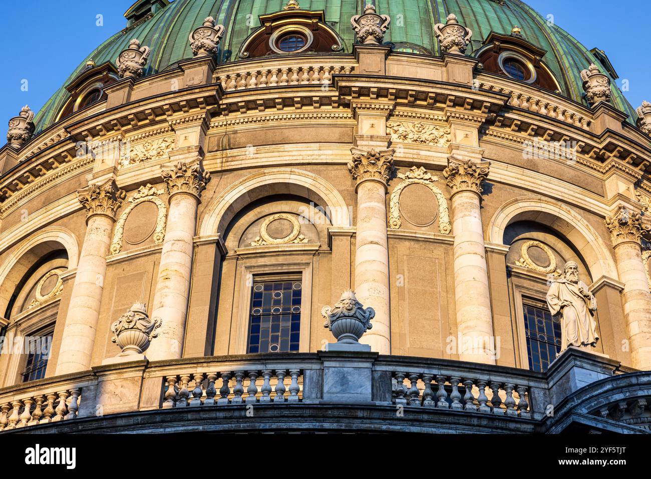 Chiesa di Frederik (danese: Frederiks Kirke), popolarmente conosciuta come la Chiesa di marmo (Marmorkirken), Copenaghen, Danimarca Foto Stock