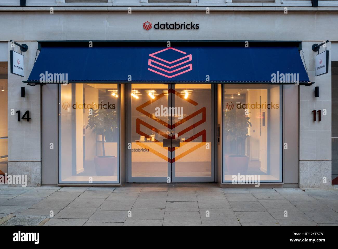 Uffici Databricks London a Fitzrovia, nel centro di Londra. Databricks è un'azienda globale di dati, analisi e intelligenza artificiale. Foto Stock
