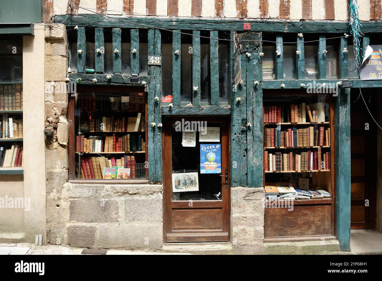 Vecchia libreria Limoges Foto Stock