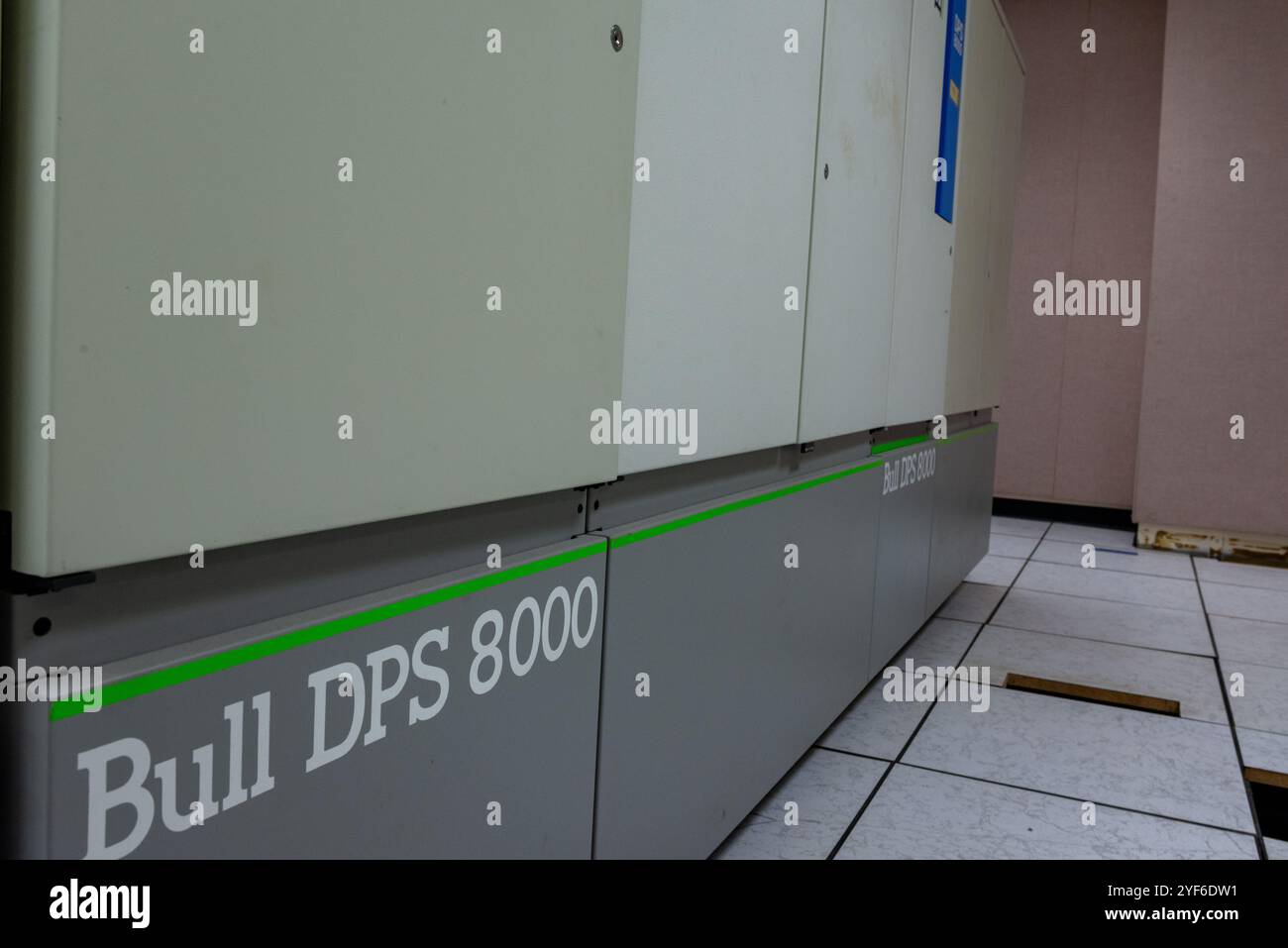 Bull DPS 8000 Large computer System al Diefenbunker, Carp, Ontario, Canada Foto Stock