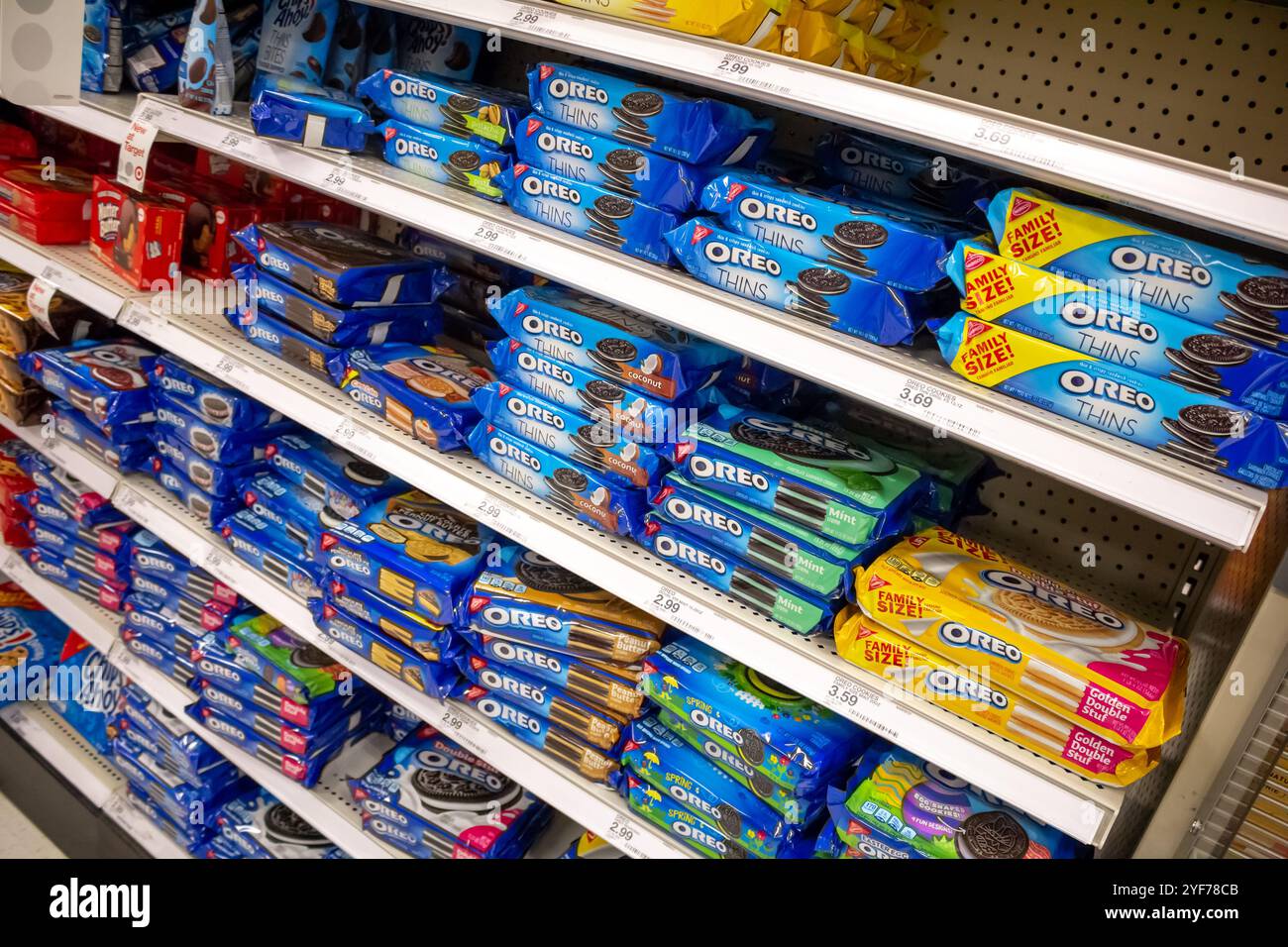 Los Angeles, California, Stati Uniti - 03-19-2019: Una vista di diversi pacchetti di biscotti Oreo, presso il negozio. Foto Stock