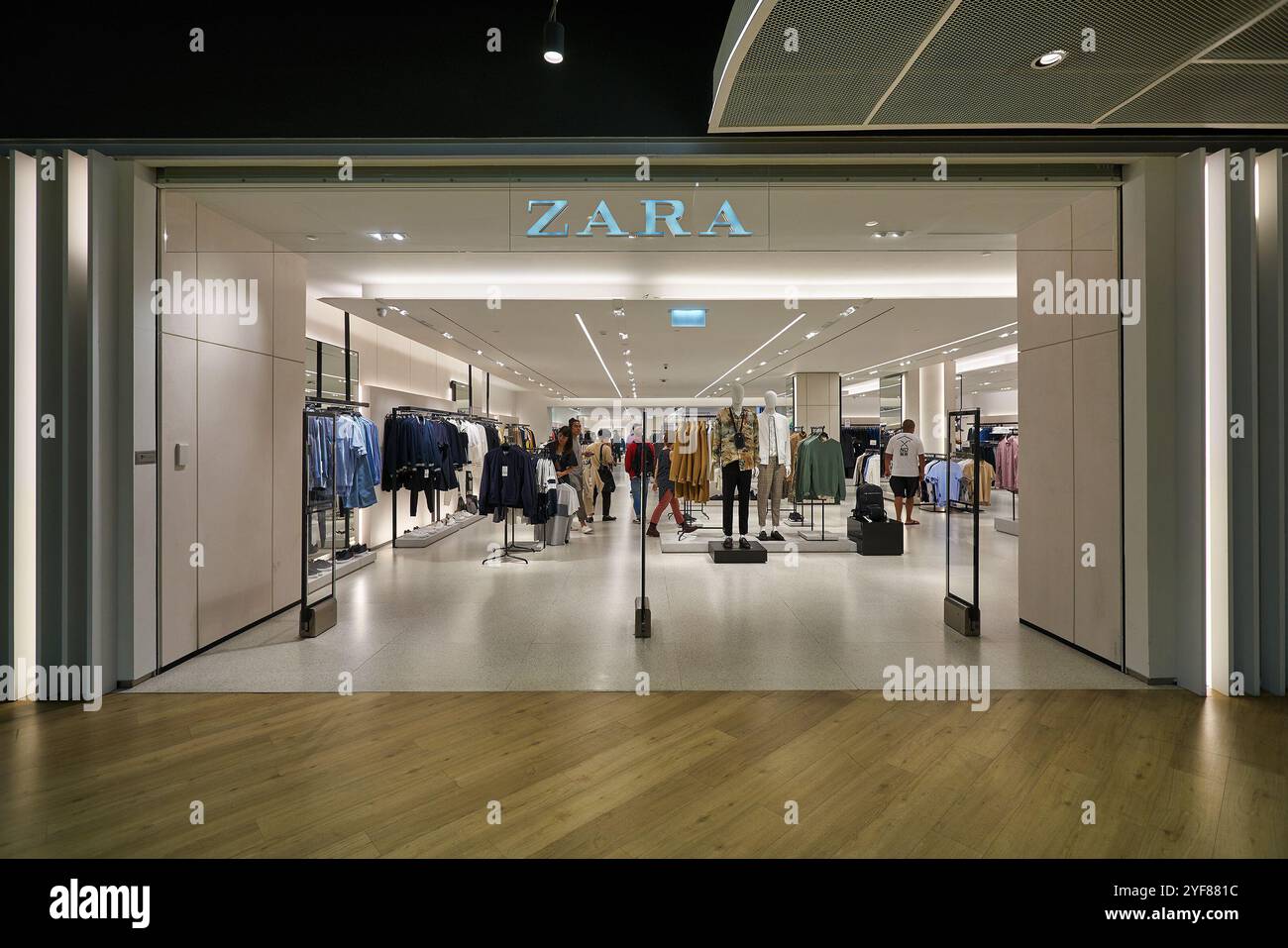 BANGKOK, THAILANDIA - 24 GENNAIO 2020: Ingresso al negozio Zara di Bangkok. Foto Stock