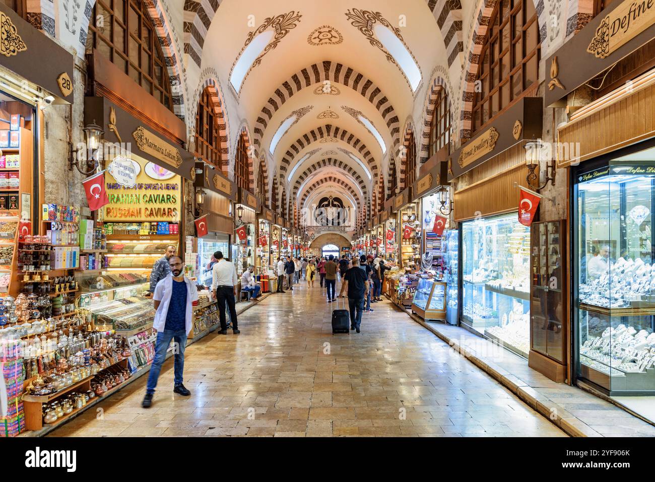 Interno del Bazaar delle spezie (Bazaar egiziano), Istanbul, Turchia Foto Stock