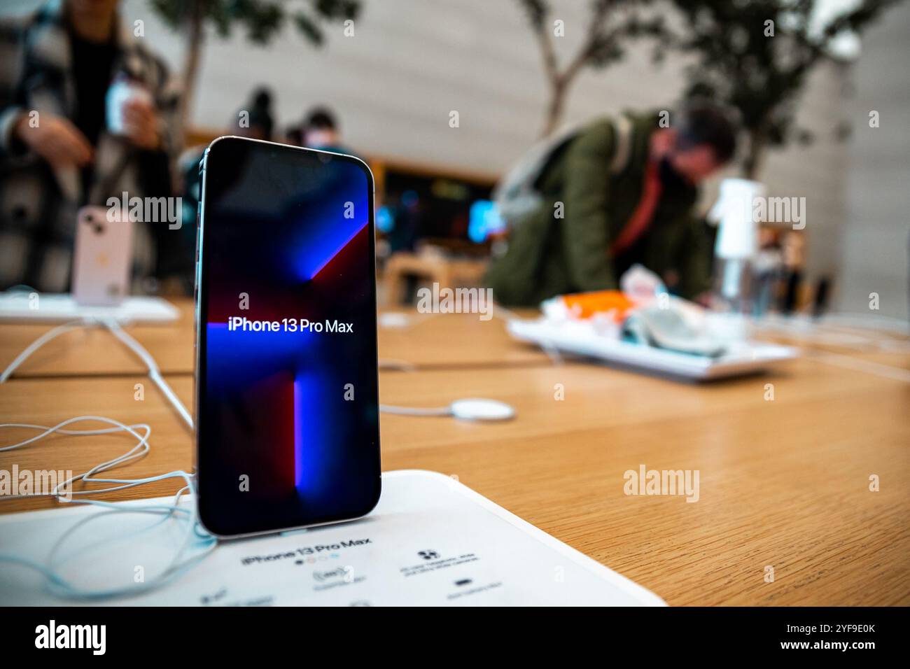 Londra, Regno Unito. 10 ottobre 2022. IPhone 13 Pro Max Apple Store a Londra, Regno Unito. Foto Stock