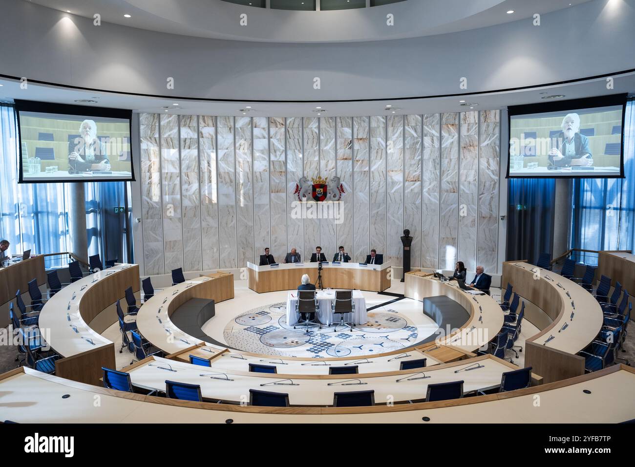 ALMERE - l'ex direttore del programma Floriade Henk Meijer è stato interrogato durante un'audizione del consiglio sulla Floriade del 2022. Almere ha subito una perdita di 103,3 milioni di euro. ANP JEROEN JUMELET netherlands Out - belgio Out Foto Stock