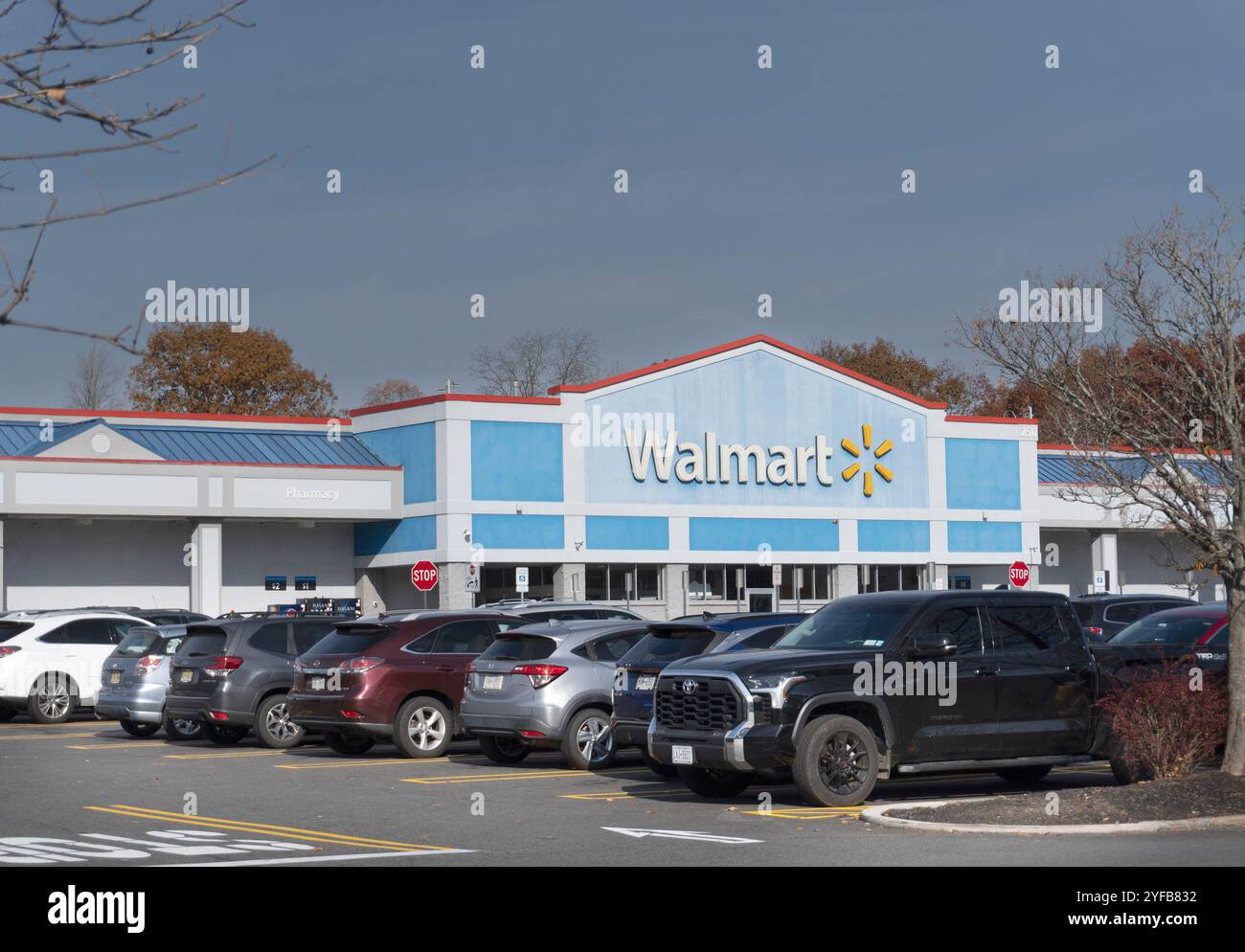 Un negozio Walmart ad Airmont, New York Foto Stock