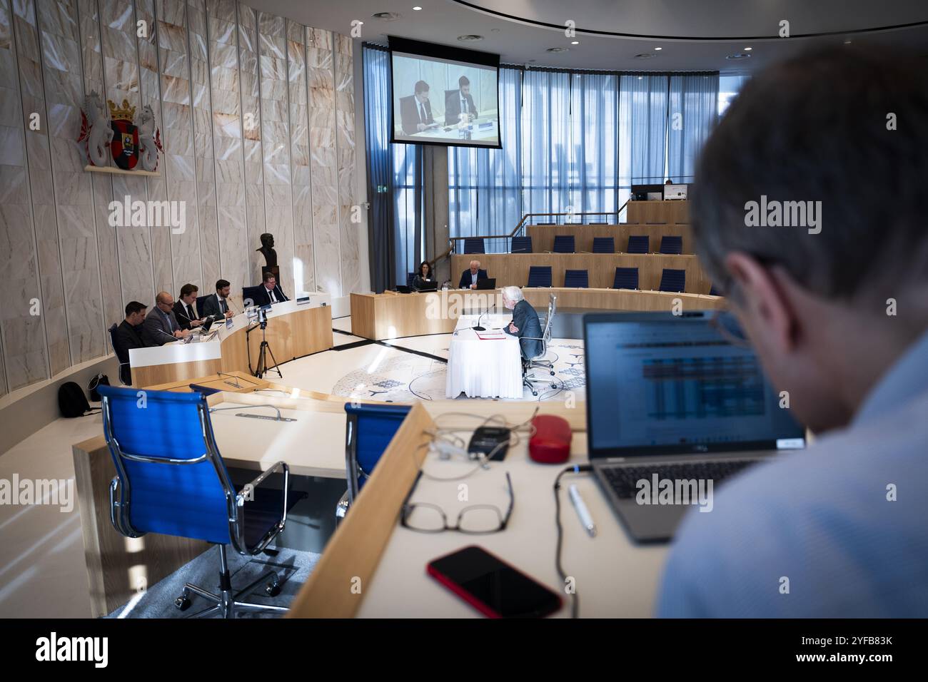 ALMERE - l'ex direttore del programma Floriade Henk Meijer è stato interrogato durante un'audizione del consiglio sulla Floriade del 2022. Almere ha subito una perdita di 103,3 milioni di euro. ANP JEROEN JUMELET netherlands Out - belgio Out Foto Stock