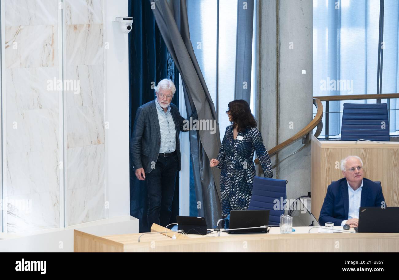 ALMERE - l'ex direttore del programma Floriade Henk Meijer è stato interrogato durante un'audizione del consiglio sulla Floriade del 2022. Almere ha subito una perdita di 103,3 milioni di euro. ANP JEROEN JUMELET netherlands Out - belgio Out Foto Stock