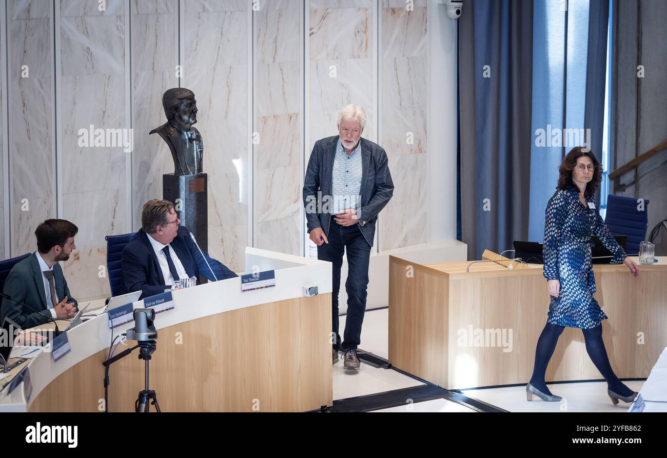 ALMERE - l'ex direttore del programma Floriade Henk Meijer è stato interrogato durante un'audizione del consiglio sulla Floriade del 2022. Almere ha subito una perdita di 103,3 milioni di euro. ANP JEROEN JUMELET netherlands Out - belgio Out Foto Stock