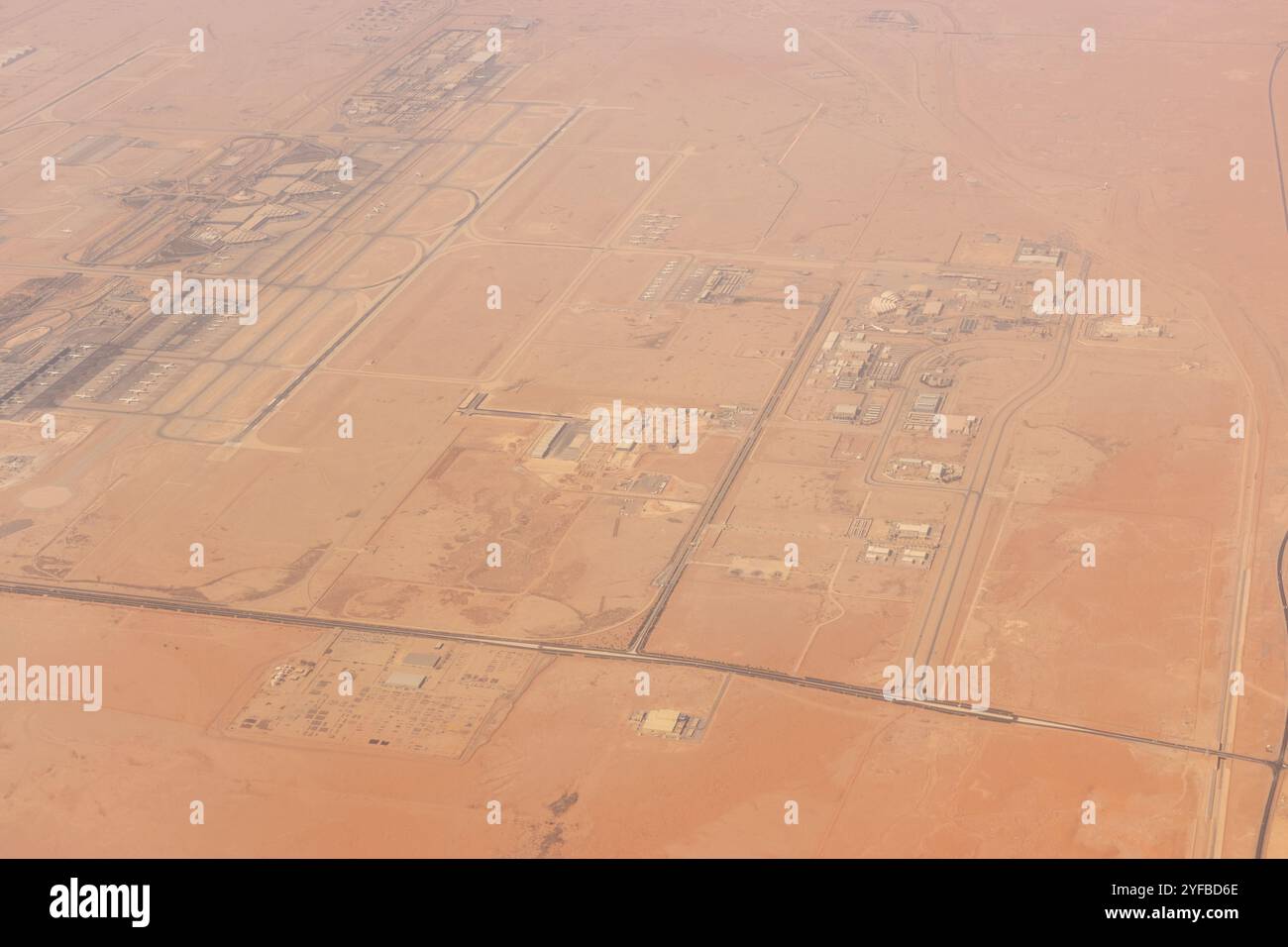 Vista aerea dell'aeroporto internazionale King Khalid di Riyad, Arabia Saudita Foto Stock