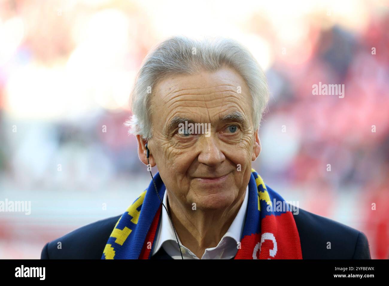 Friburgo, Germania. 3 novembre 2024. Jürgen Mack (Seniorchef Europapark Rust) beim Spiel der 1. FBL: 24-25: 1. FBL: 24-25: 9. Sptg. SC Freiburg - FSV Mainz 05 LE NORMATIVE DFL VIETANO QUALSIASI USO DI FOTOGRAFIE COME SEQUENZE DI IMMAGINI E/O QUASI-VIDEONann credito: dpa/Alamy Live News Foto Stock