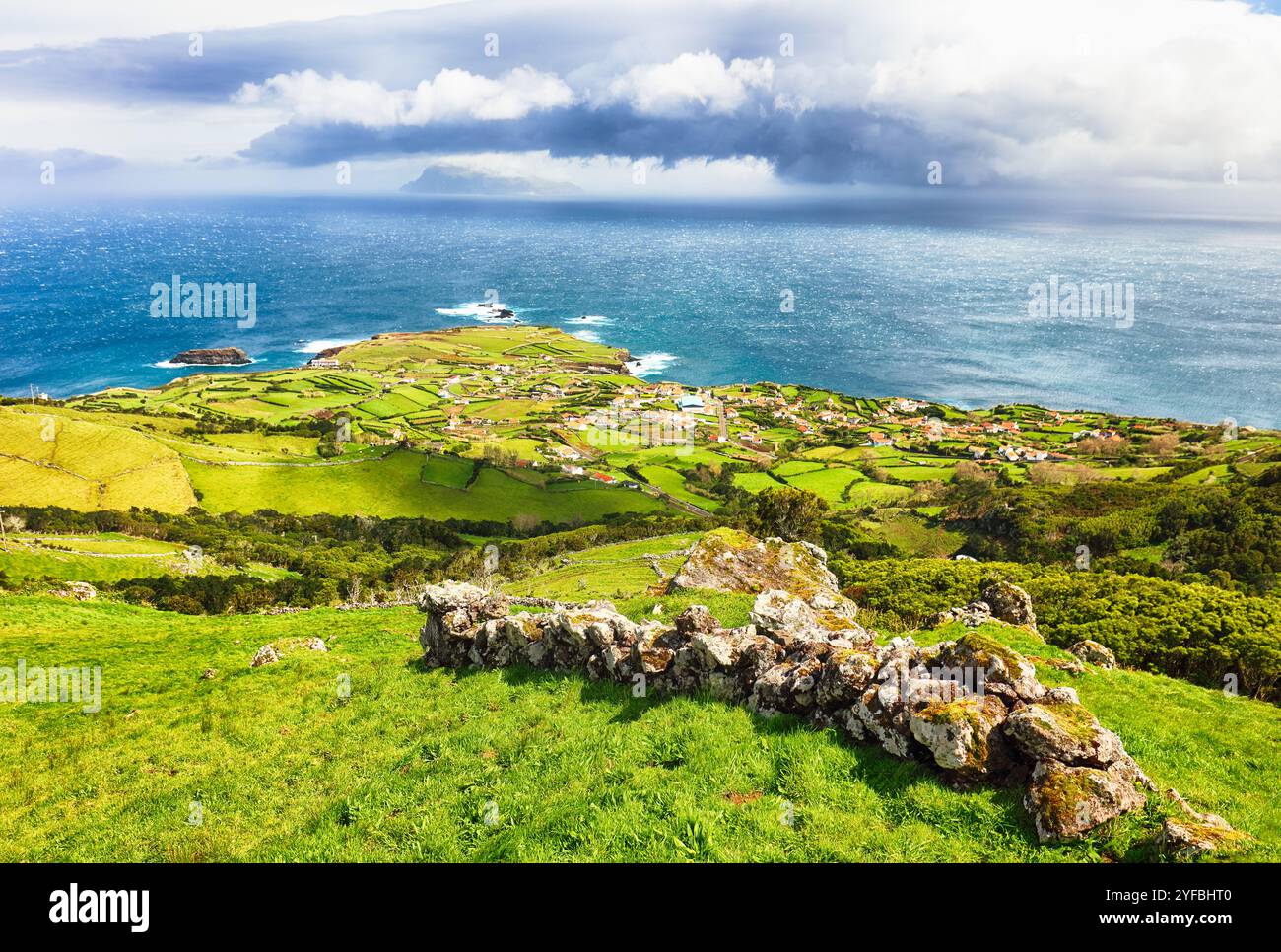 Costa settentrionale a Flores vicino a Ponta Delgada (Azzorre) Foto Stock