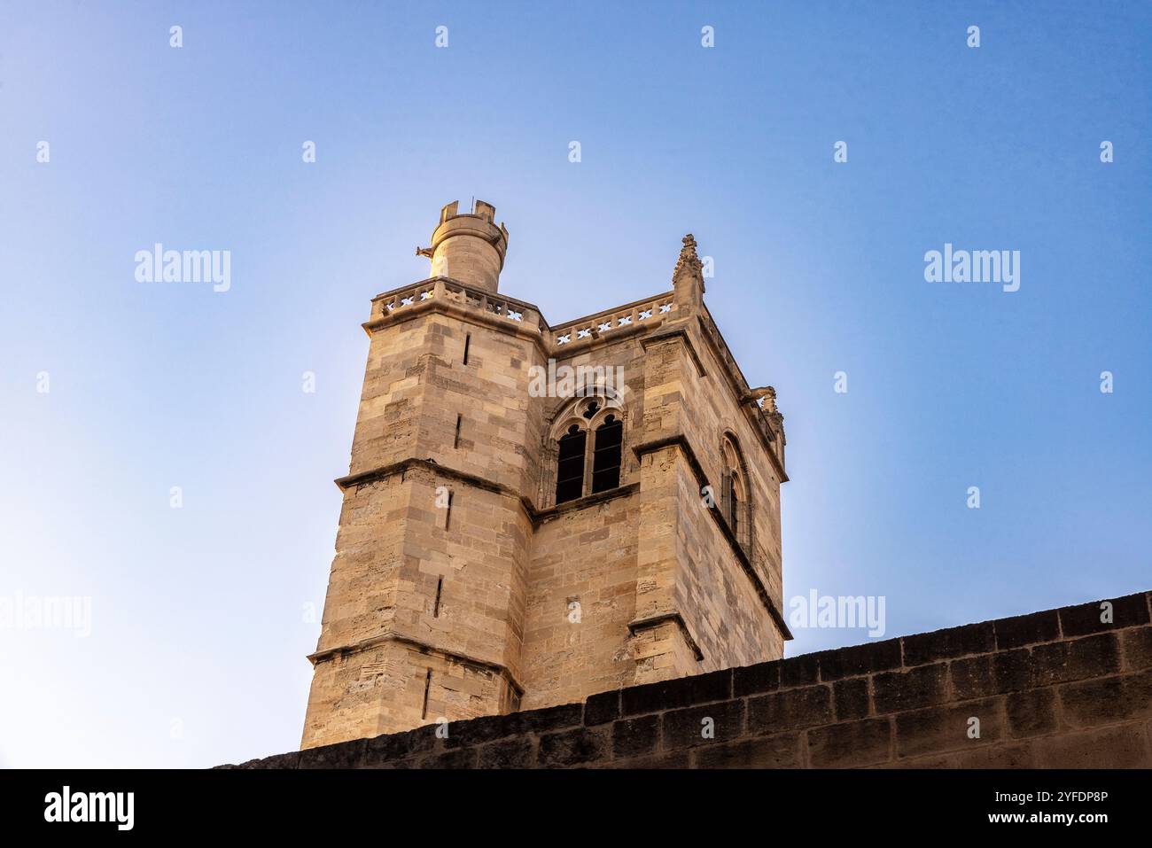 Cattedrale di Narbona, dedicata a Saint-Just-et-Saint-Pasteur o Santi Giusto e Pastore, Narbona, Occitanie, Francia Foto Stock