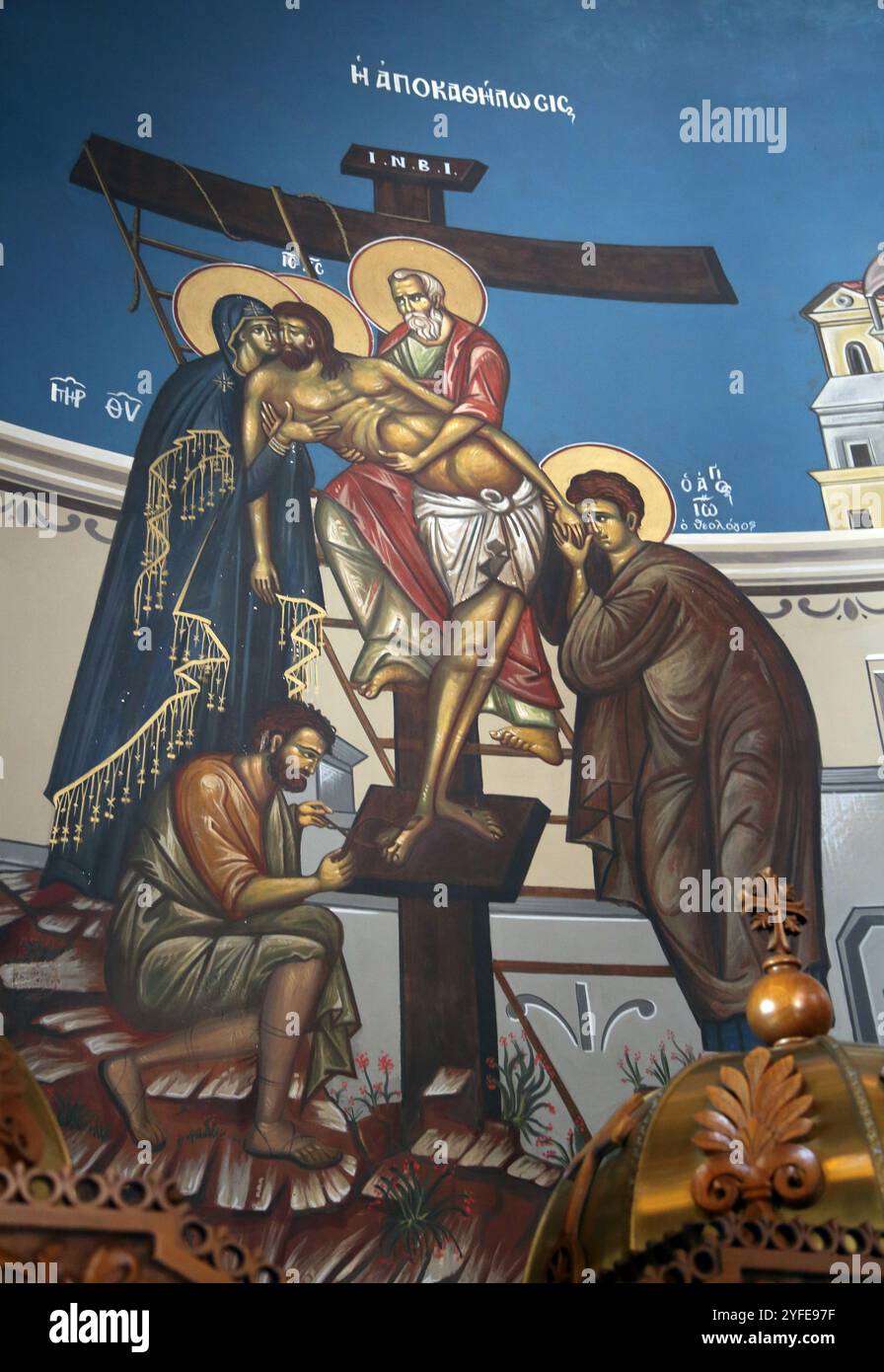 Dipinto di Gesù Cristo e la discesa dalla Croce Santi Costantino ed Elena Chiesa greco-ortodossa Lazaraki Glyfada Atene Attica Grecia Foto Stock