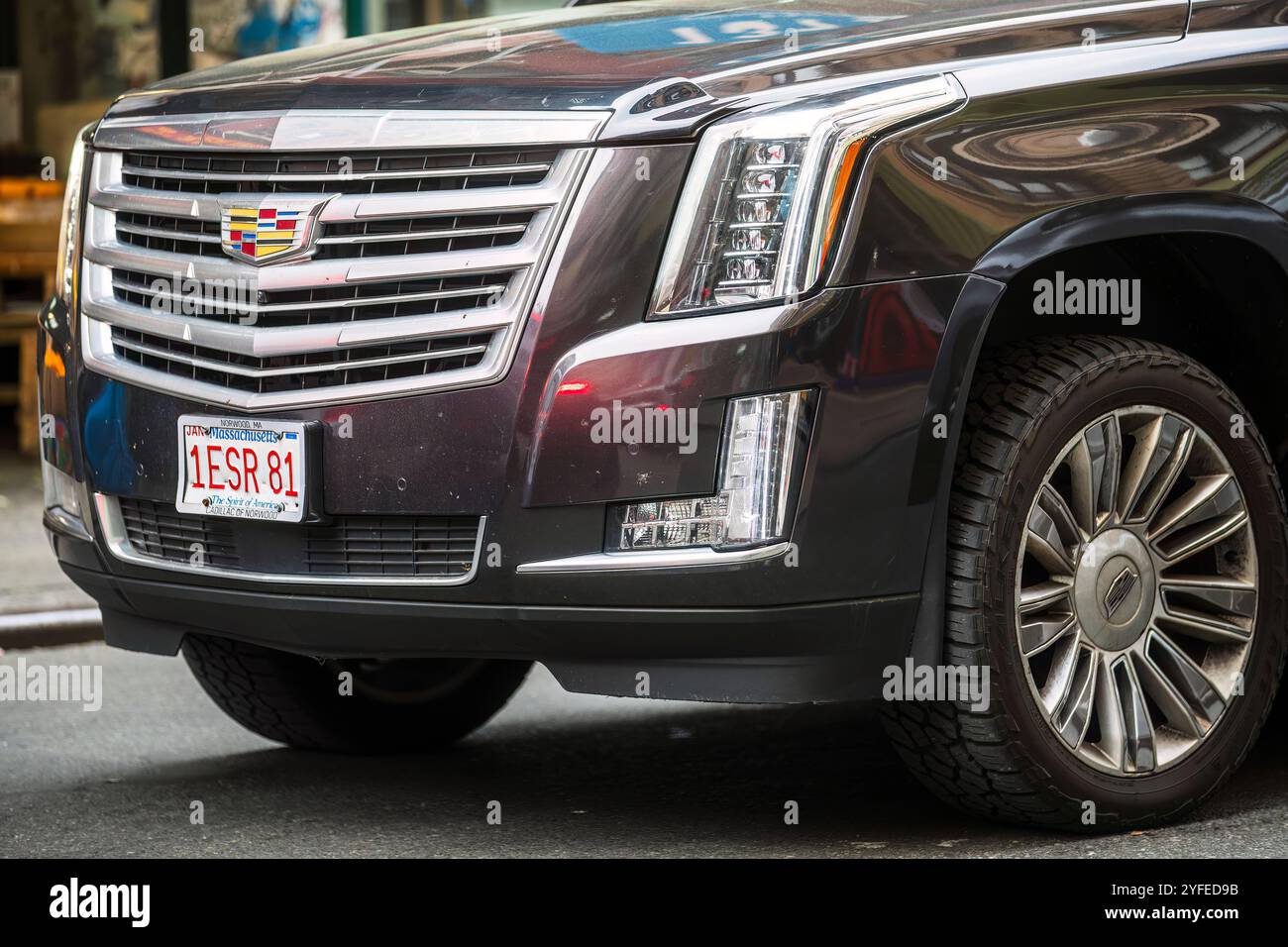 Cadillac Escalade IV ESV DEPP Limousine. Foto Stock