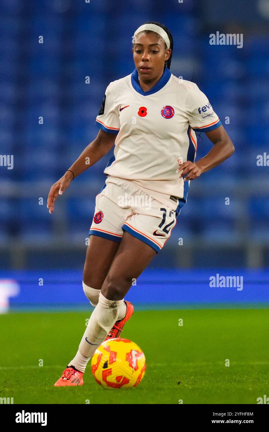 Everton FC vs Chelsea FC- Barclays Women's Super League LIVERPOOL, INGHILTERRA - 2 novembre 2024 Ashley Lawrence durante la partita di Super League femminile tra Everton FC e Liverpool al Goodison Park il 2 novembre a Liverpool, Regno Unito. (Foto Alan Edwards) Foto Stock