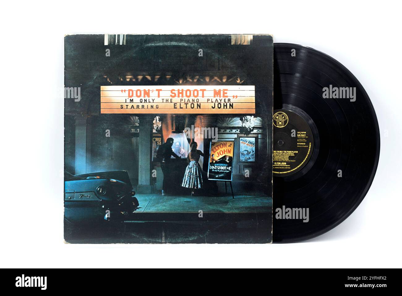 La classica copertina dell'album di elton john non mi spara solo al pianista e al vinile nero sisc Foto Stock