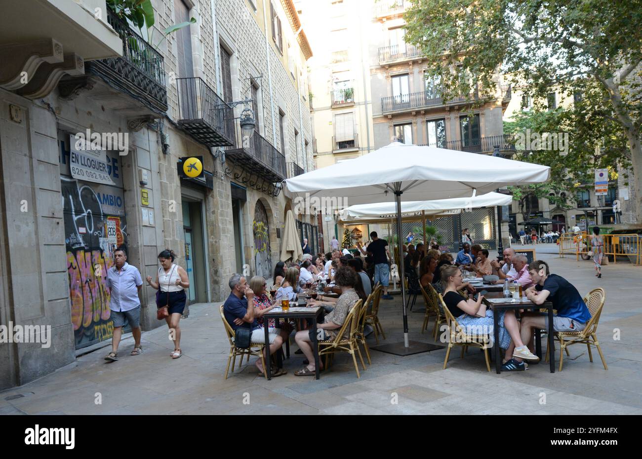 Plaza de Sant Josep Oriol, nel quartiere gotico di Barcellona, Spagna. Foto Stock