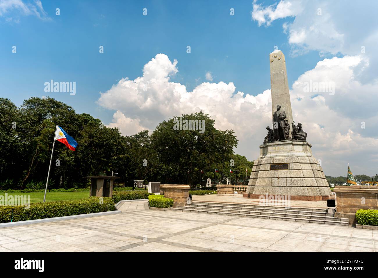 Rizal Park (in filippino: Liwasang Rizal), noto anche come Luneta Park o semplicemente Luneta, è un parco urbano storico situato a Ermita, Manila. Foto Stock